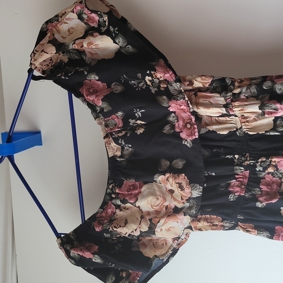 Love J Maxi Dress Floral Off Shoulder Bohemian Size Medium - Picture 3 of 9